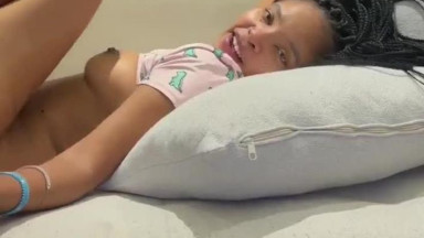 chowing her clean ass