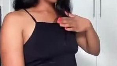 Nadia shaved pussy
