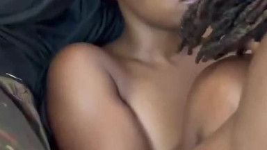cum looking into her eyes
