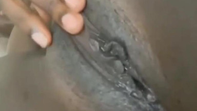 black pussy e monate